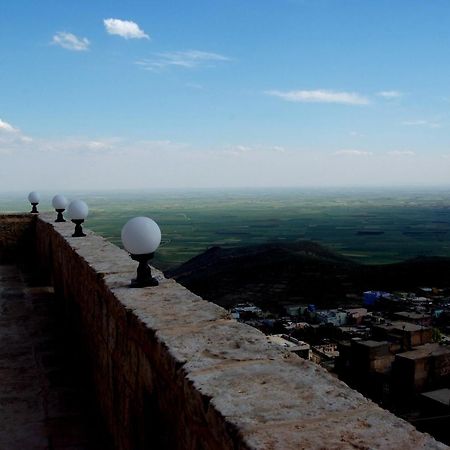 Kasr-I Abbas Hotel Mardin Exterior photo